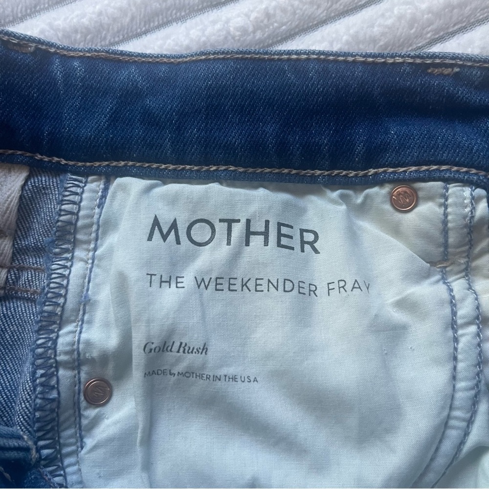MOTHER Embroidered Weekender Fray Jeans - Picture 11 of 14